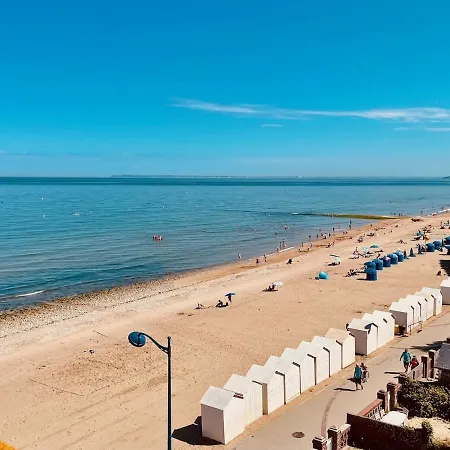 Le Grand Large, Spacieux F3 Vue Exceptionnelle Avec Parking * Villers-sur-Mer